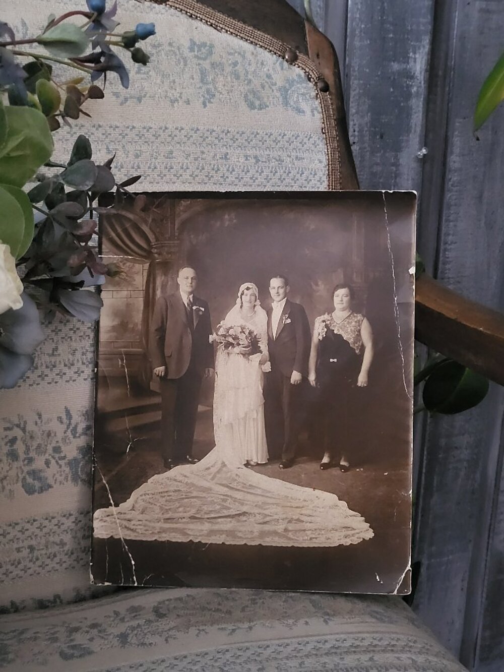 Antique 1920s Art Deco Wedding Photo Flapper Bride Lace Train Portrait
